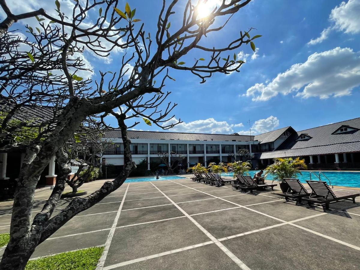 Korat Resort Hotel Nakhonratchasima Zewnętrze zdjęcie