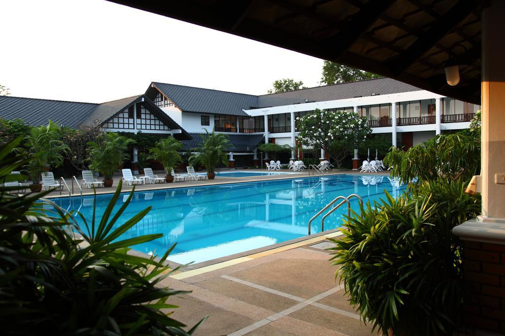 Korat Resort Hotel Nakhonratchasima Zewnętrze zdjęcie